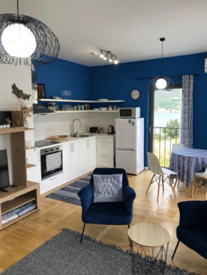 1 BR apartment with spacious terrace